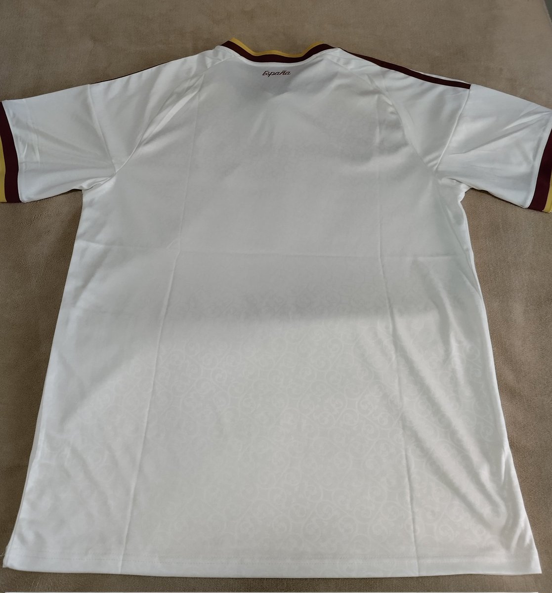 74deiviz's tweet photo. Otra camiseta más para la colección, de @RETRO_STYL3_ ,como siempre gran calidad y servicio 👏👏 https://t.co/5c5yfOHgAt