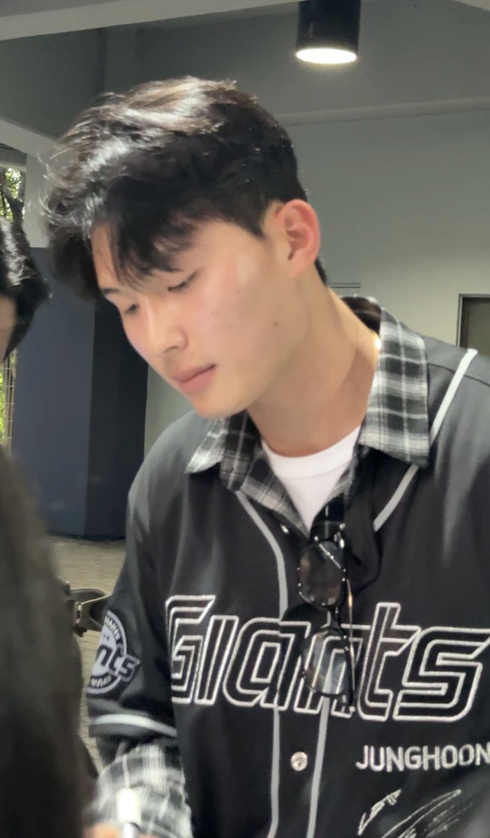 ✨민머리✨ tweet media