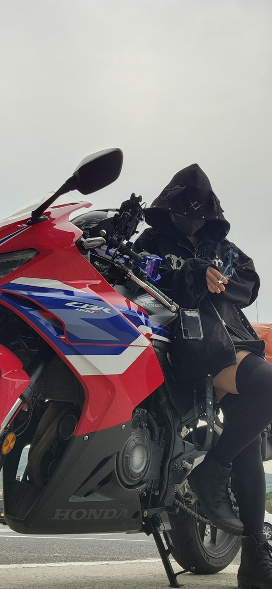 ほたるん tweet media