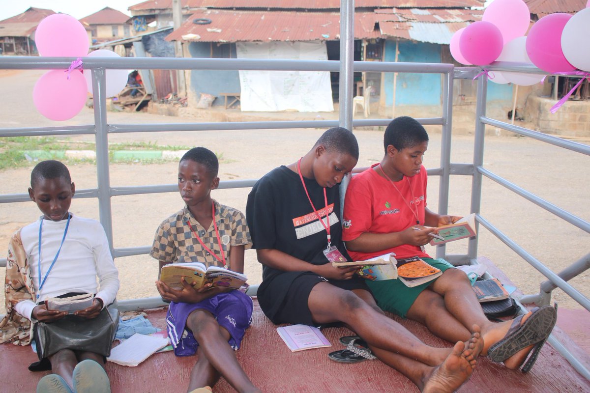 DzuelsF's tweet photo. Day 3: Books are flying off the shelves📕, summaries are being written and submitted📝 , biscuits are putting smiles on their faces 🍪. Reading competition is In full swing 📚 Let’s go!!! 🔥

#readingcompetition #ijero #ekiti #fyp #NGO https://t.co/N4nPp8h5dj