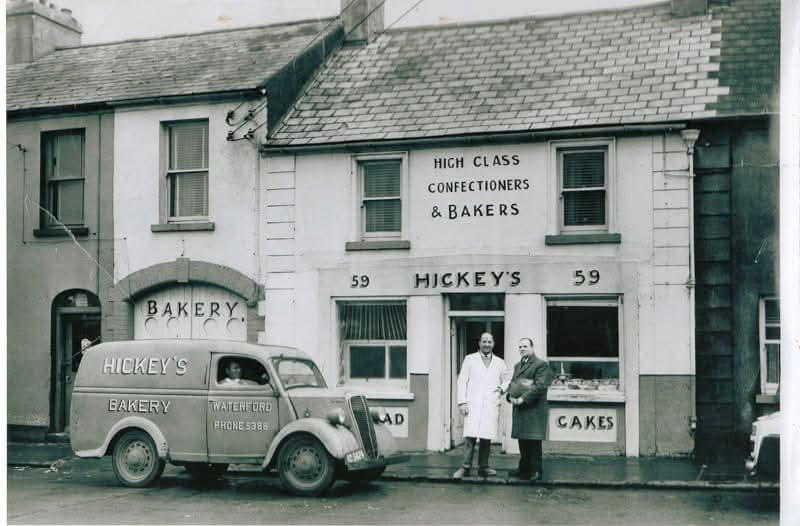 Ivycottagebaker's tweet image. Bread van and bakery picture of the day @WeirsSusan @oakroyd #bread #bakery #breid #history #heritage #FlashbackFriday