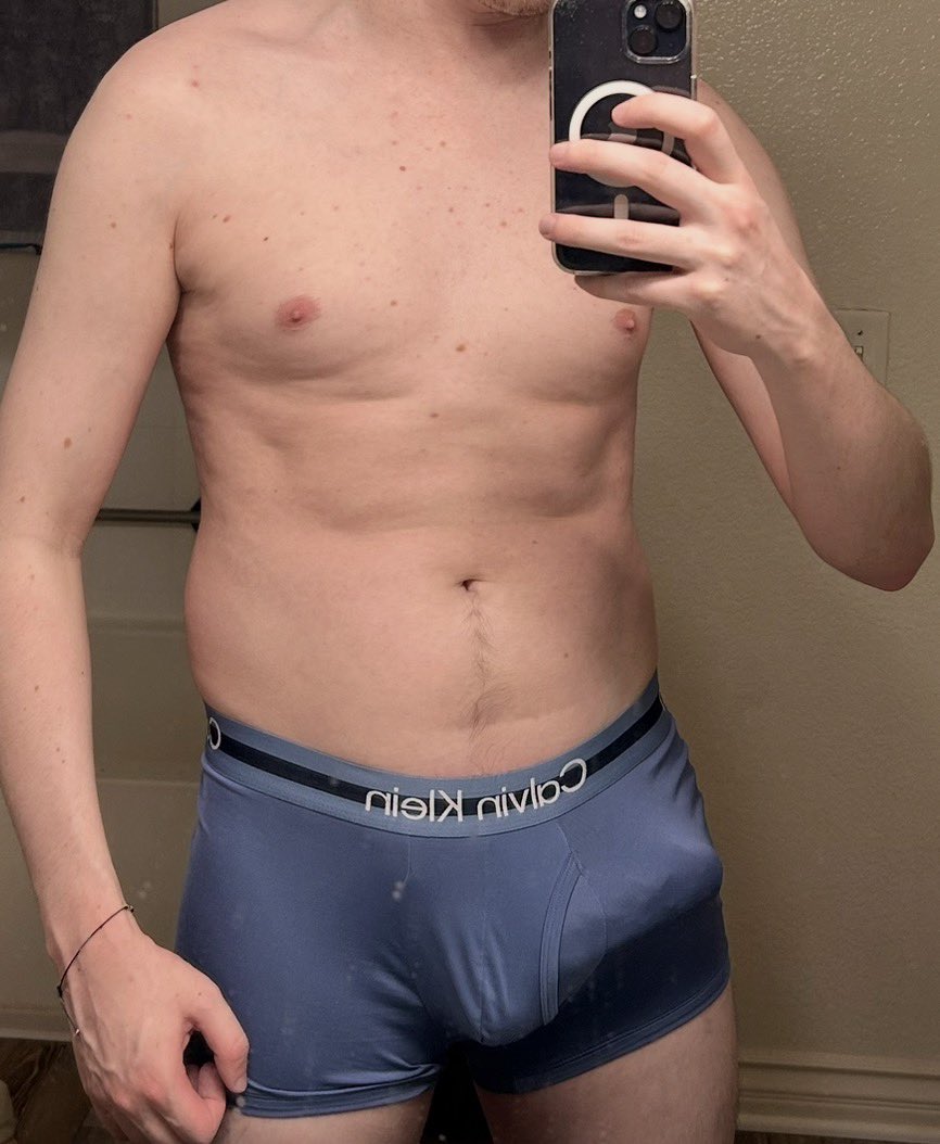 howbout7in's tweet photo. Is this bulge TOO big? 🫣

♡ + ↻

#nsfw #nsfwtwt #cock #dom #camboy #horny #bulge #twink https://t.co/UzZphXyJGg