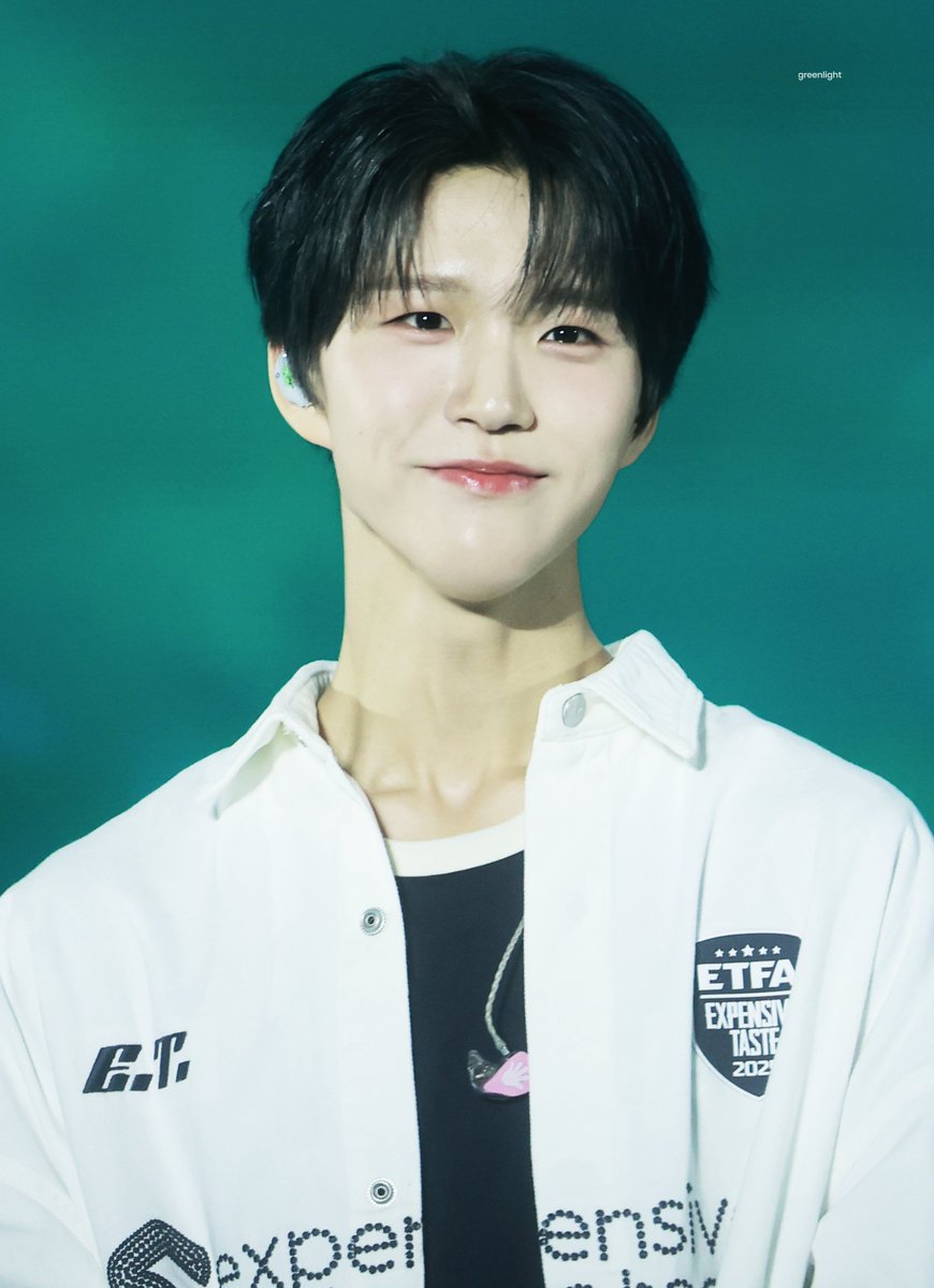 𝐠𝐫𝐞𝐞𝐧𝐥𝐢𝐠𝐡𝐭 💚 tweet media