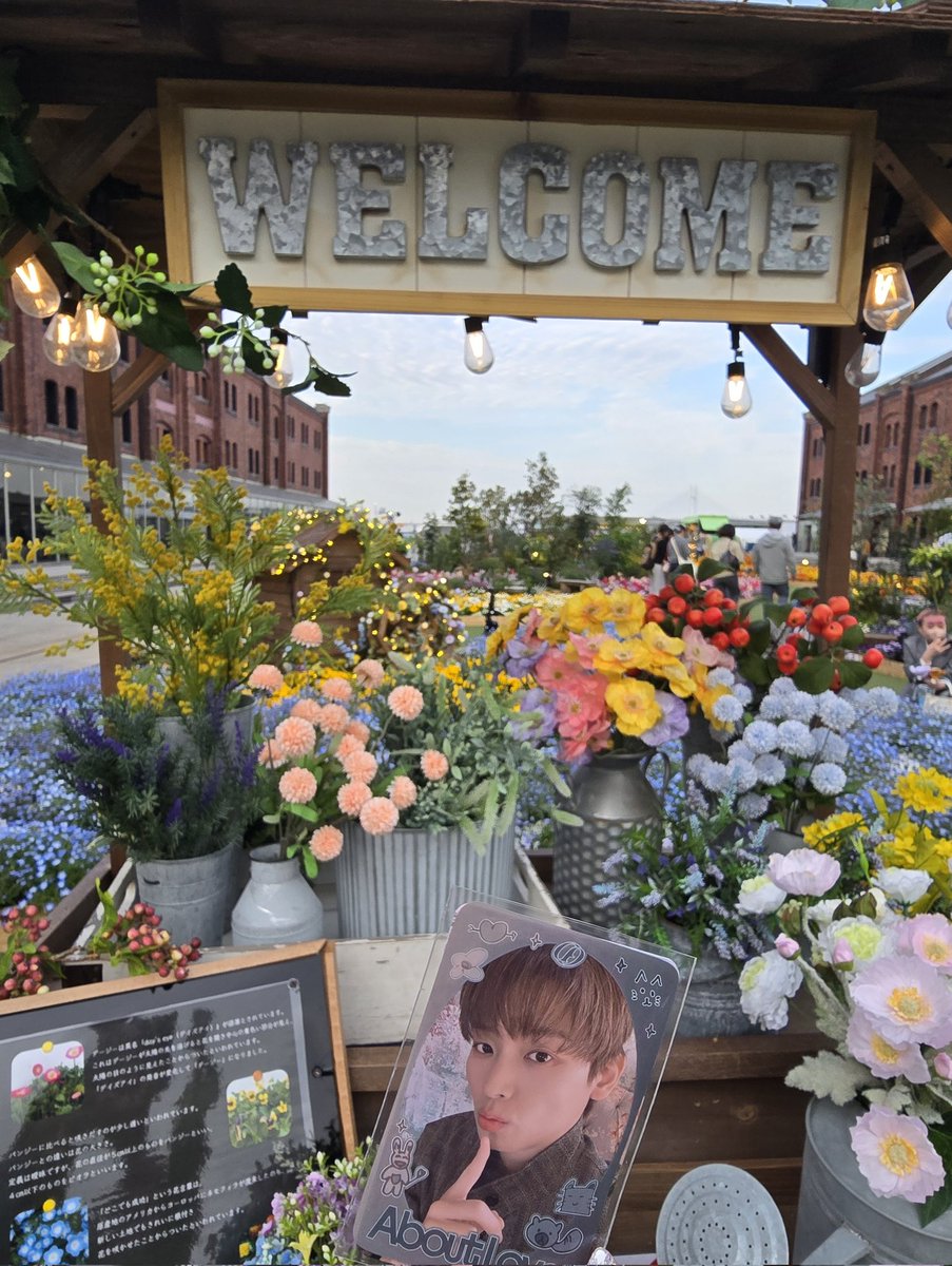 なちる tweet media