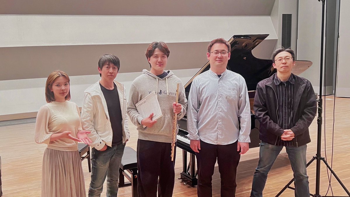 実は、昨日から新しいCDの録音でした！ ピアニスト、エンジニア