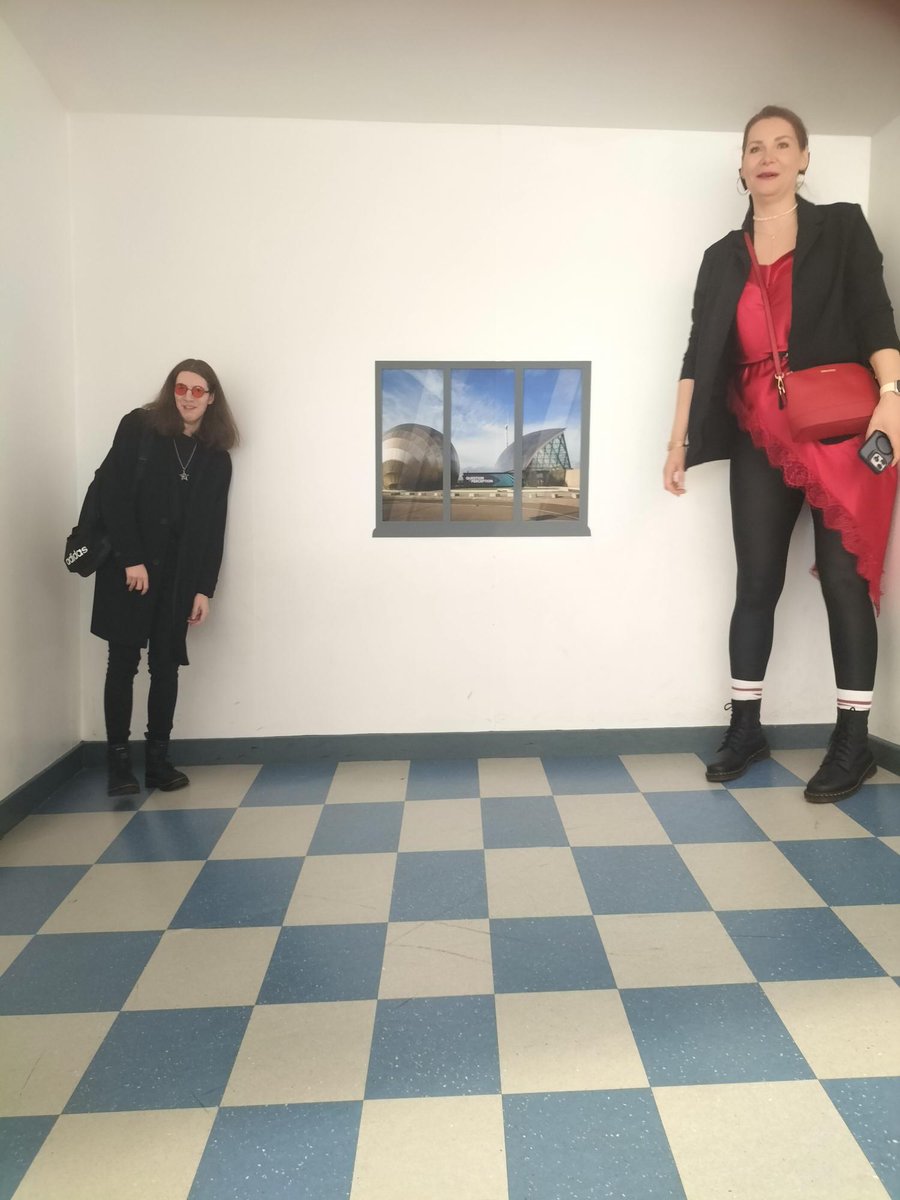AyrshireColl's tweet image. Our Kilwinning ESOL groups rounded off term with cultural &amp;amp; educational trips 🌍

Supported by the Ayrshire College Student Association Extra Curricular Fund, National 3 &amp;amp; 4 learners visited Glasgow Science Centre, including the Planetarium &amp;amp; IMAX 🚀

#ESOL #StudentExperience