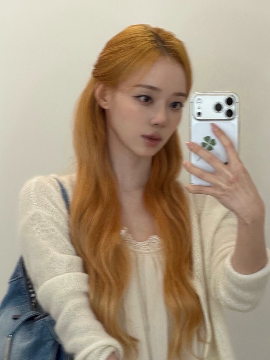 [⭐️📸] 260417 INSTAGRAM PHOTO :
imwinter #ไอจีน้องหนาว ☃️❄️

#WINTER #윈터 #น้องหนาว
#aespa <a href="/aespa_official/">aespa</a>