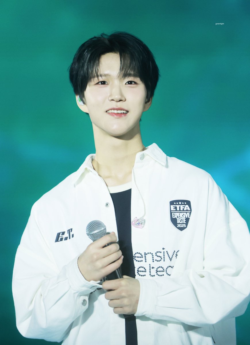 𝐠𝐫𝐞𝐞𝐧𝐥𝐢𝐠𝐡𝐭 💚 tweet media