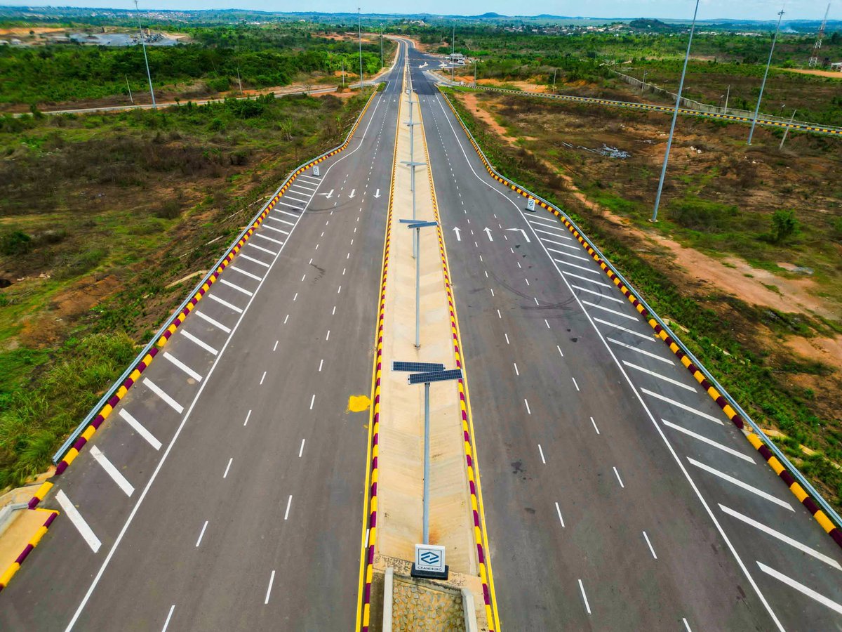 A. Ayofe tweet media