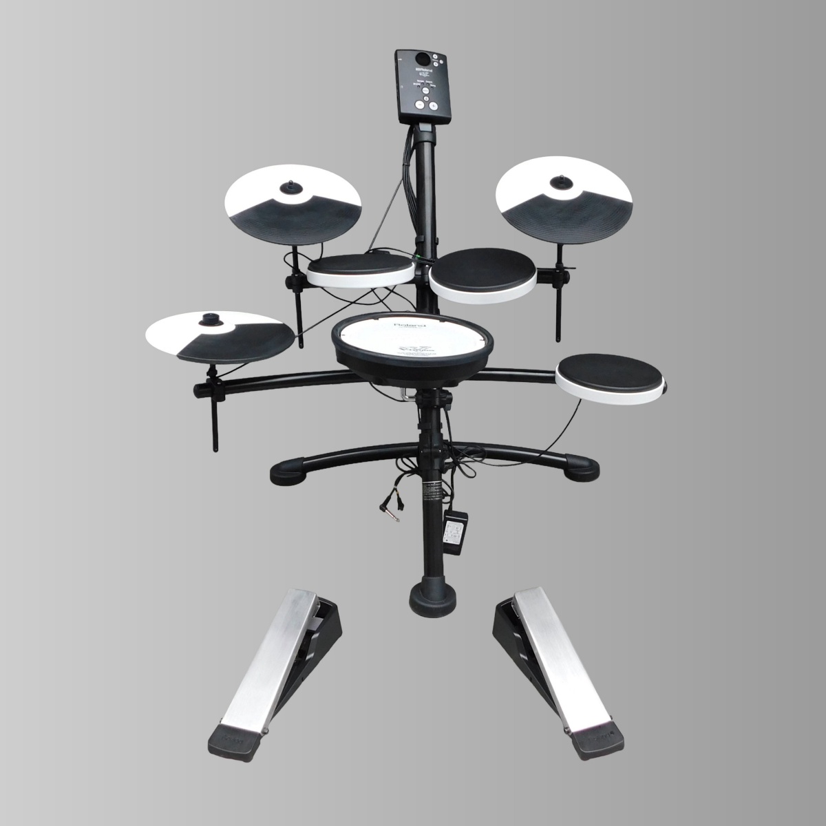 MARUYAHiroshima's tweet image. スネアに打感の良いメッシュヘッドPDX-8を採用 
振動を抑えた静音キックペダル仕様

スツール、スティック3組、ヘッドフォン完備のフルセット
届いてすぐに叩けるV-Drumsセット

★詳細はホームページで★
hiroshima-maruya.com/products/%e3%8…

#ROLAND #VDrums #TD1KV #電子ドラム