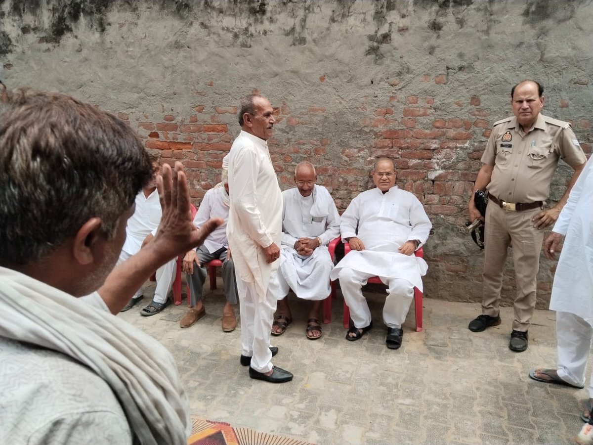 आज विधानसभा क्षेत्र धौलाना के ग्राम नूरपुर में स्नेही स्वजनों से भेंट कर विविध विषयों पर संवाद किया।