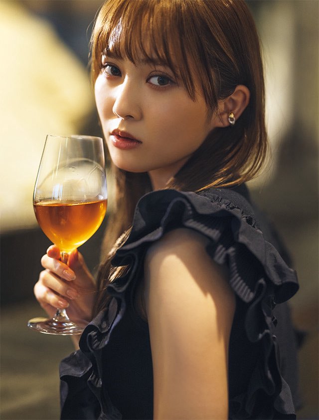 shinngodzilla's tweet image. 確かに3年で、しっかりメイクからナチュラルメイクに変化してる🧸 #東カレ #加藤史帆