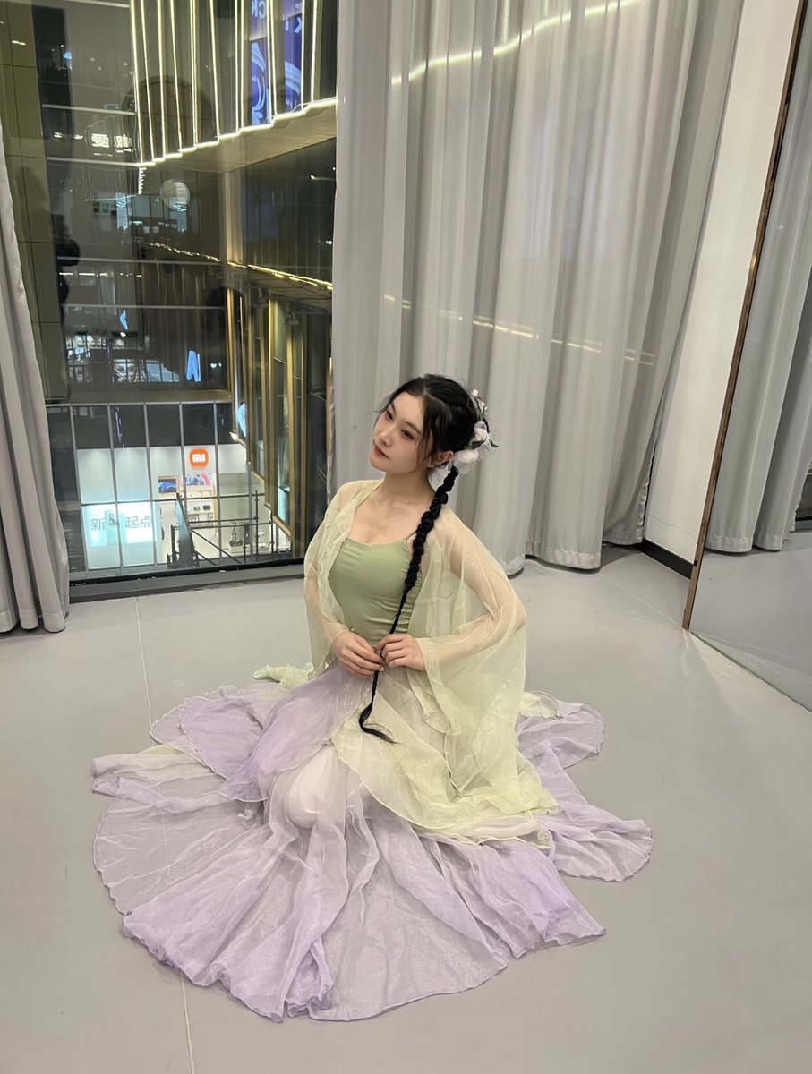 3917vvv's tweet photo. 谁���练舞不能仙气飘飘的🥰🥰 https://t.co/JNlQtMgIG1