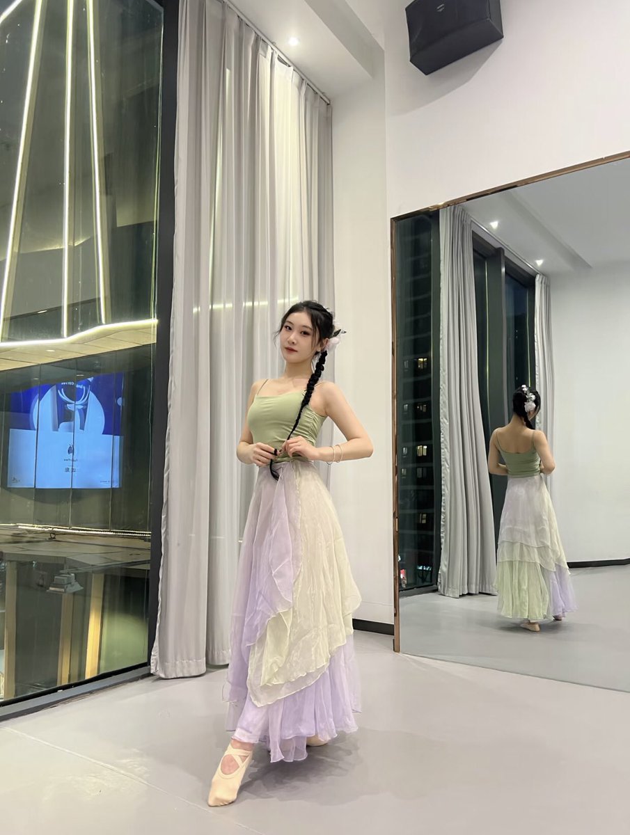 3917vvv's tweet photo. 谁���练舞不能仙气飘飘的🥰🥰 https://t.co/JNlQtMgIG1
