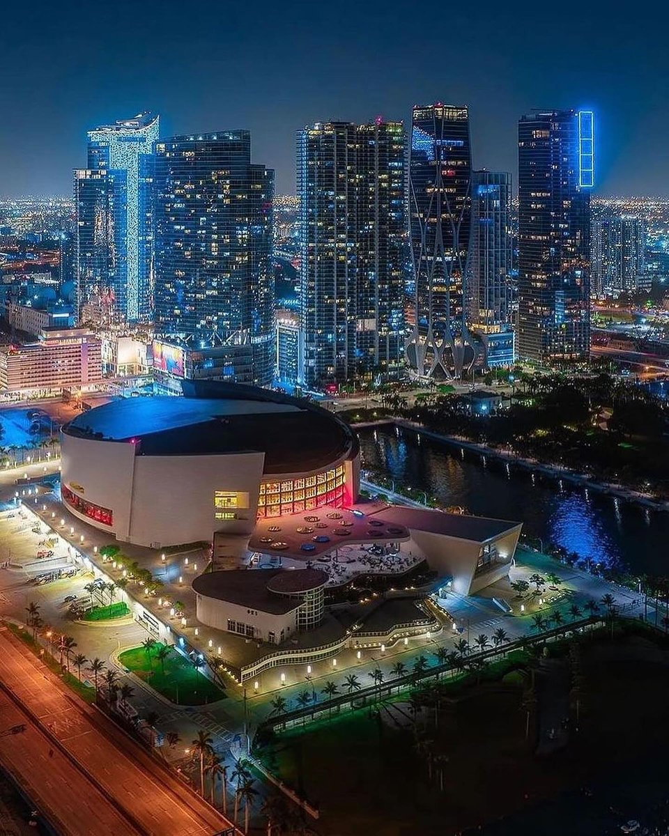 TheDreamyCity's tweet image. Miami Florida