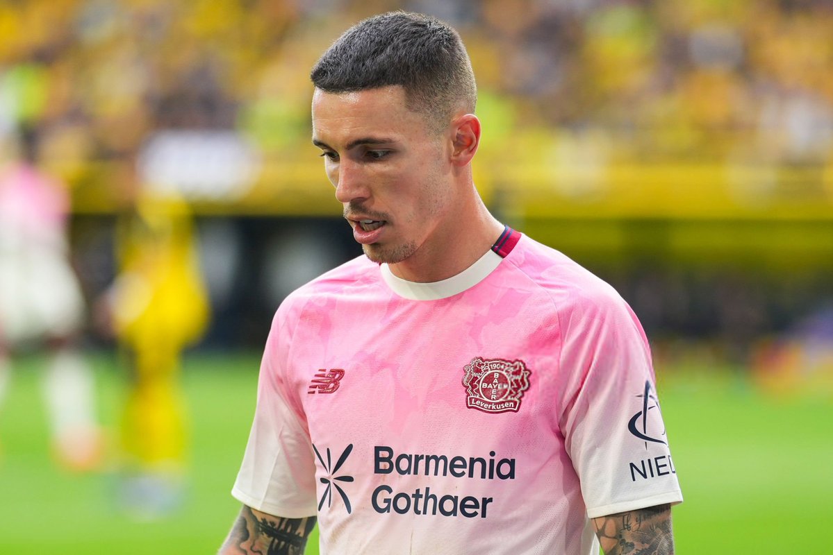 FCB World tweet media