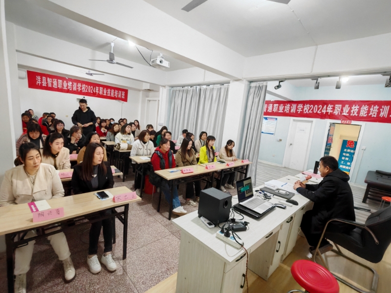 petchimoutou's tweet image. Join our Debate Club this Friday!  Topic: "Should Schools Ban Smartphones" 6 PM | Room 302 | Snacks + Prizes for Top Speakers! DM for details. #DebateClub #SchoolActivities