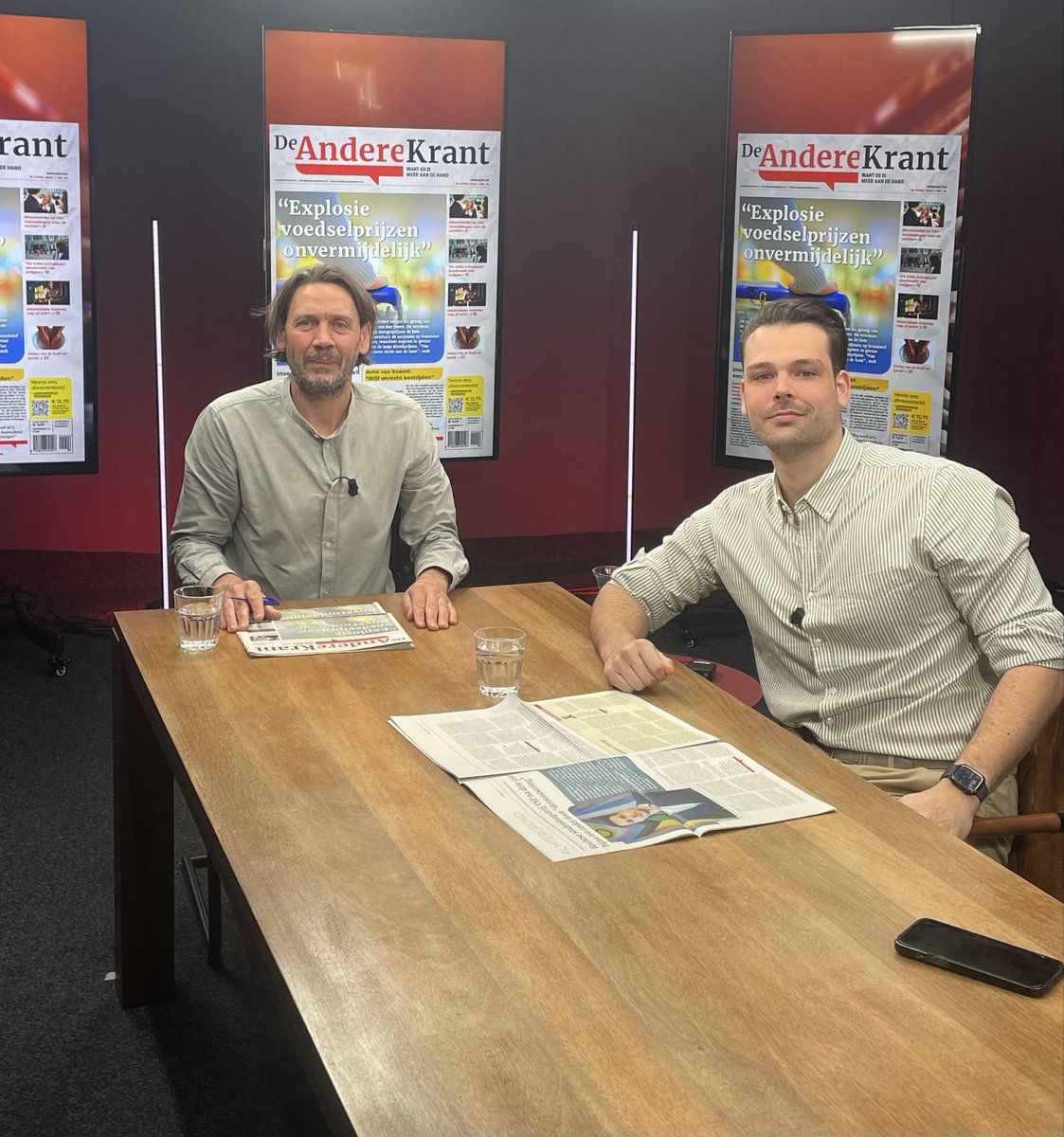 Café Weltschmerz tweet media