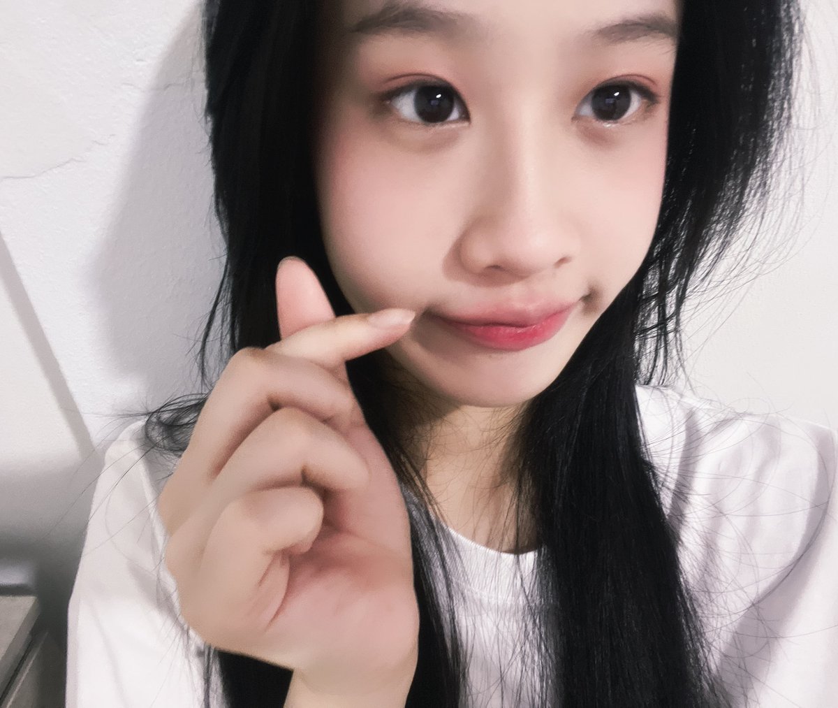 Rilly_JKT48's tweet photo. Tenkiuuu #InRilLive nyaa🫶🏻💖💖 https://t.co/d8ytzmqvlI