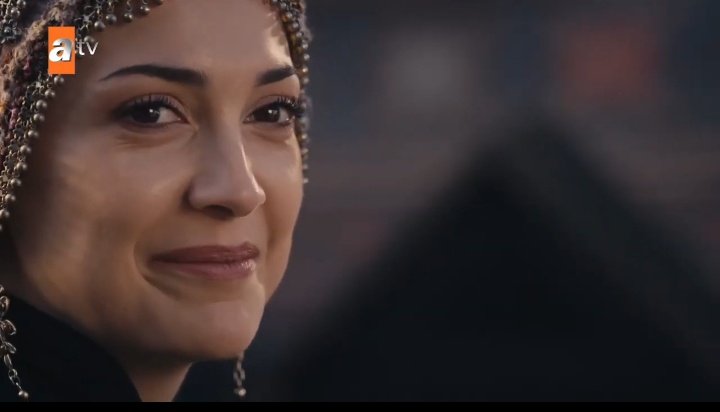 moon72141's tweet photo. I love akçora for making her smile like that..only he was the one who could make her smile this bright🫠
Just look at her that's a smile I'd go to war for 🫠
#FatVius #CemreGümeli #KuruluşOrhan #fatmahatun https://t.co/tkcnYhZzvl