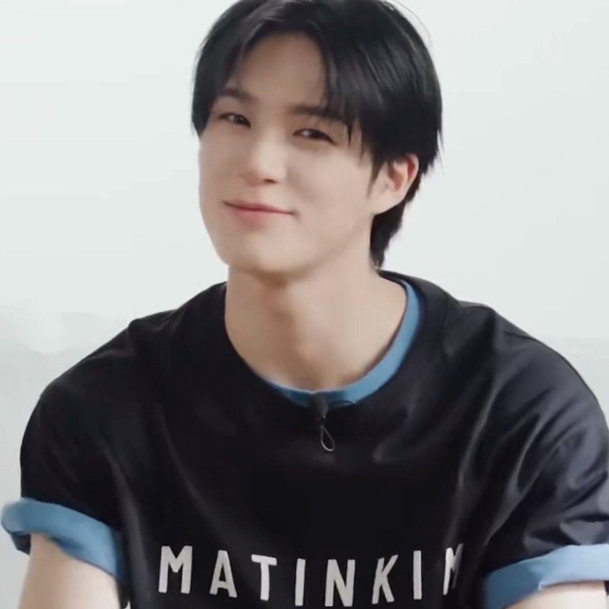 아따 :3 tweet media