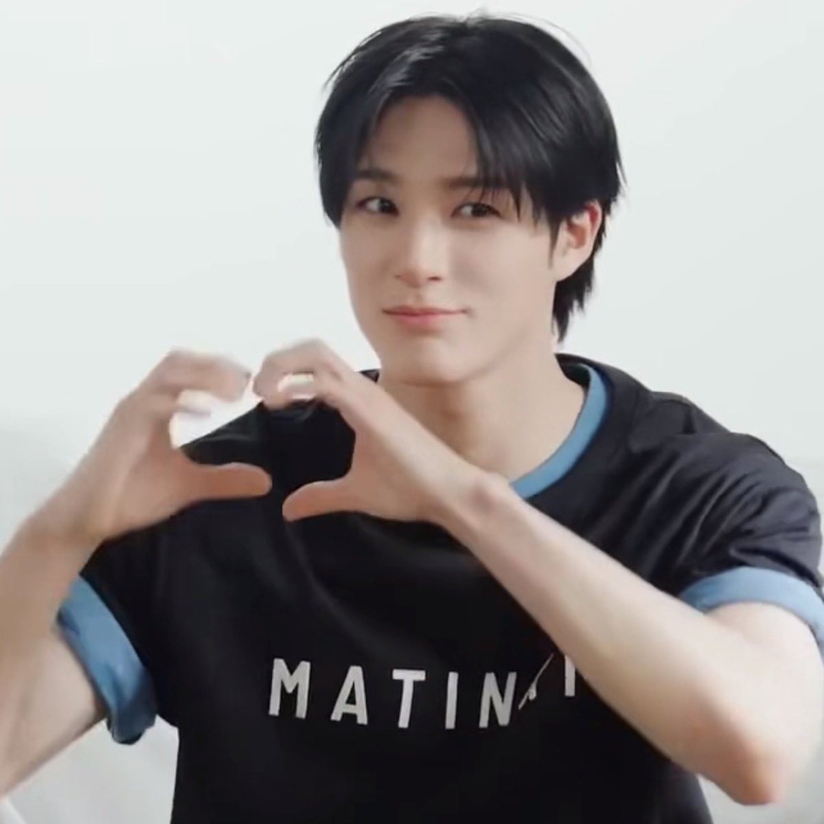 아따 :3 tweet media