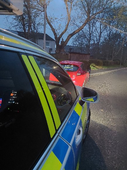PSOSRoads's tweet image. A tough lesson for a driver stopped in Melrose by #DunsRP.

Being within the first 2 years of driving, the 6 points for no insurance means their licence will be revoked.

All that hard work to pass, gone in an instant.

#OpDriveInsured #DriveSmart