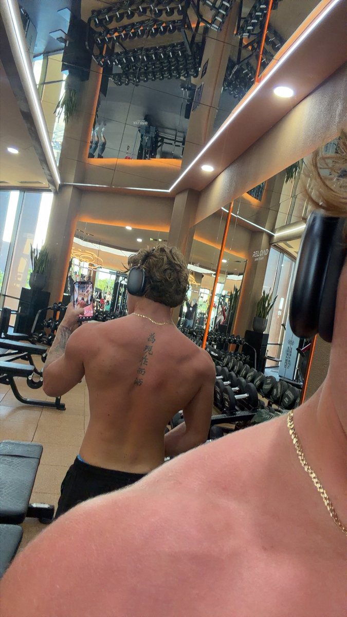 BiigCee8's tweet photo. 💪🏽😈💪🏽 https://t.co/TzW68aBxNJ