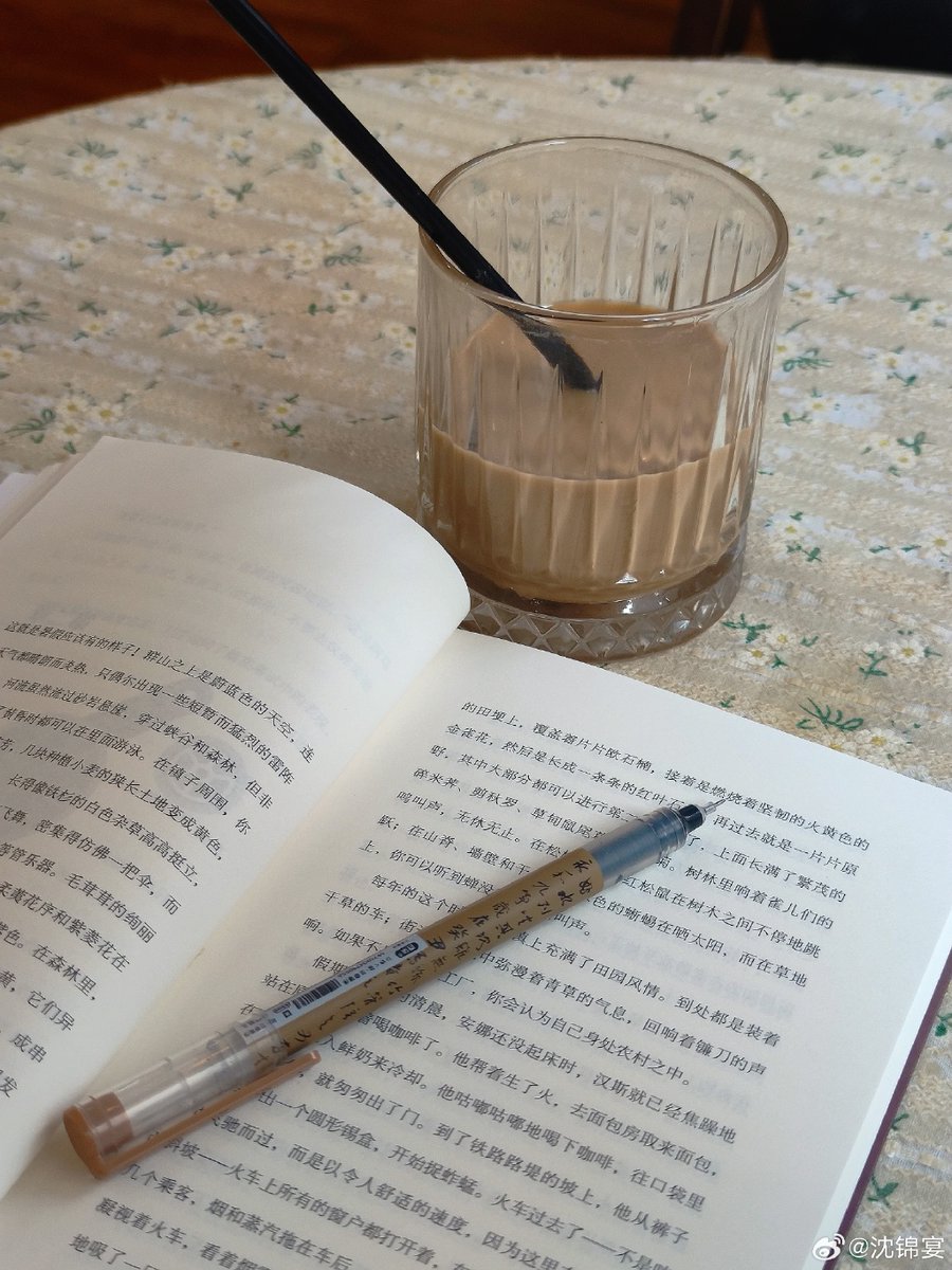 Aoffy Bobbie Freedom tweet media