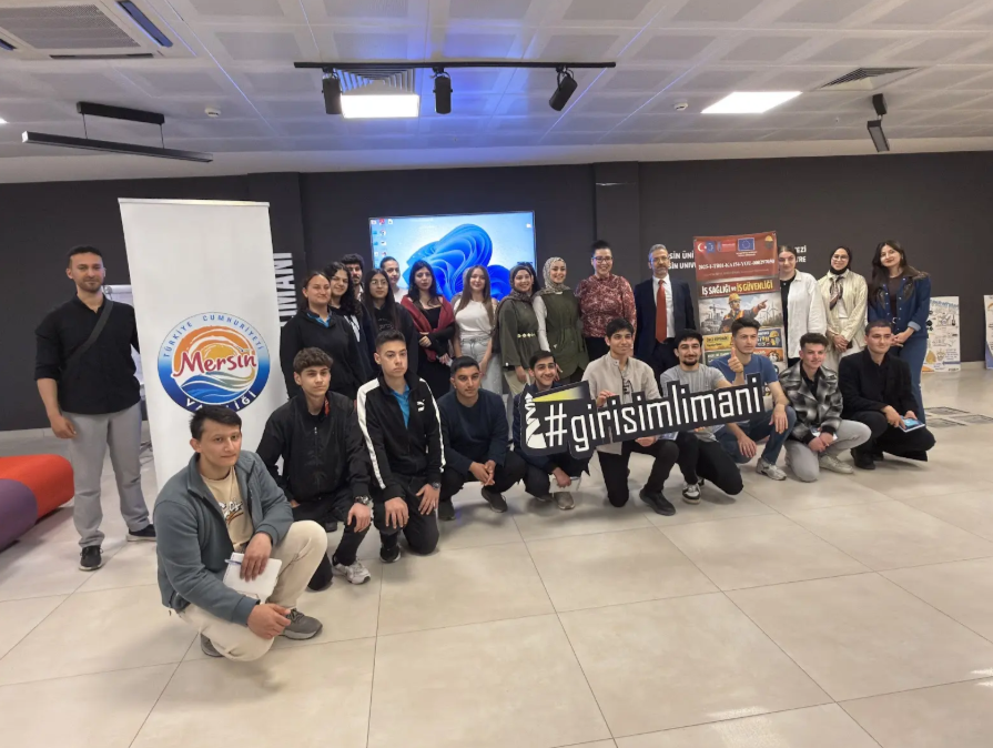 ekapder's tweet photo. @ulusalajans  ve @erasmusplus   tarafından desteklenen iş güvenliği konulu projemizin Mersin Valiliği ev sahipliğindeki yerel çalıştayı başladı.
@MersinValiligi  
@tokatvaliligi 
@GaziUniversite1 https://t.co/uKJj6TCzUq