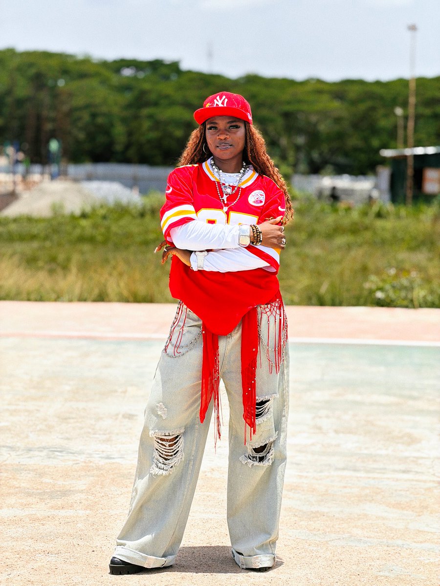 __Bottomgirl's tweet image. #FUNAABFYB26 #jerseyday