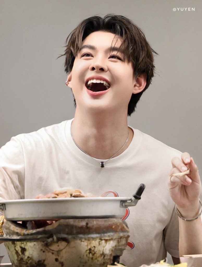 สุขสันต์วันเกิด 2.8 ขวบ 🎂
กินอิ่ม นอนอุ่น เงินปัง นะค่ะ
เจ้าความรัก ความสุขของ MingEr ❤️

HAPPY 28Y SAINTDAY
#SaintLevelUp28Y 
#Saint_sup #MingEr