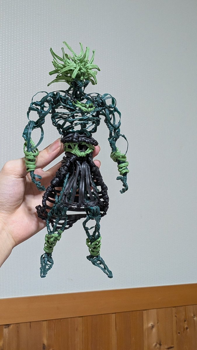 くねくね KuneKune tweet media