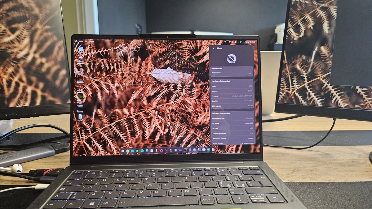 brombinmirko's tweet image. Singularity DE on Vanilla OS 3 Reunion 😎

More info at: sinty.dev

#linux #windows #opensource #development #design