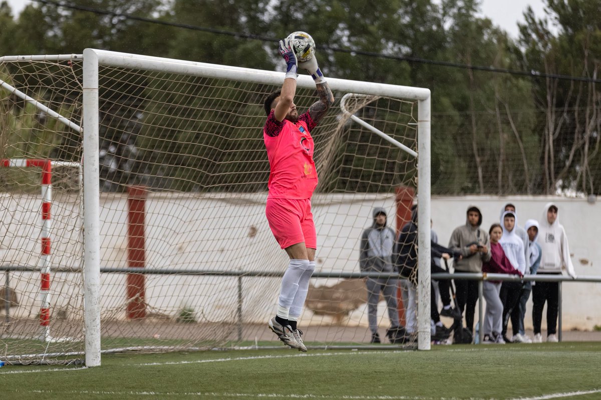 Jtripero's tweet photo. Enfocado en estas últimas 5 finales! Vamos @AlcantarillaFC 
📸 @_gaphoto_ https://t.co/Or5lRdj7pB