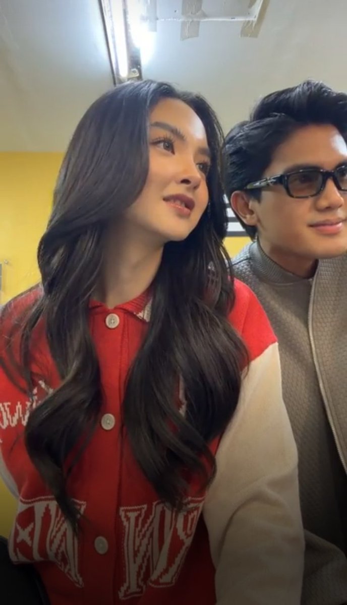 ms_angeline_'s tweet photo. Di talaga nakakabored panoorin yung dalawang to kahit magdamag pa sila mag live mag sstay pa rin ako 🤪🧡
Congrats KaiJarren sa successful ticket live selling nyooooo! 
Our supernatural chemistry duo! 🧡

#KaiRen https://t.co/TnYgY8kA75