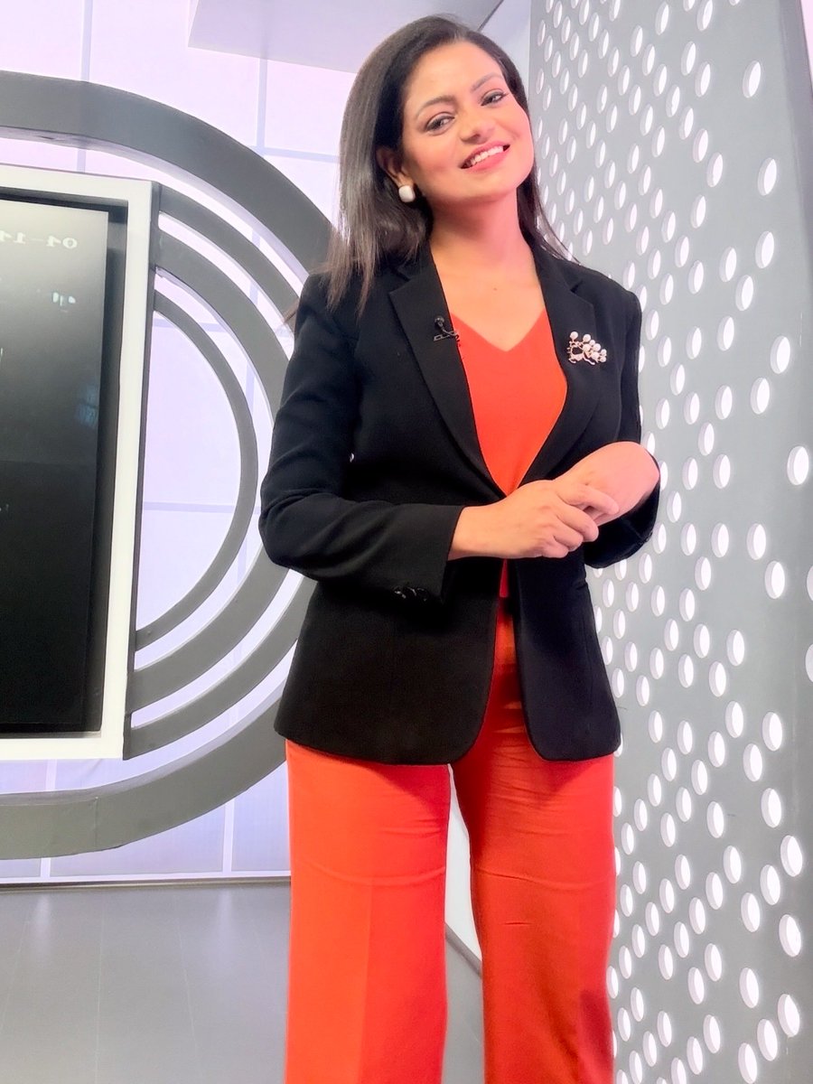 anchorjaya's tweet image. Hi….👋 

#anchorjaya #news18 #studio #newpost