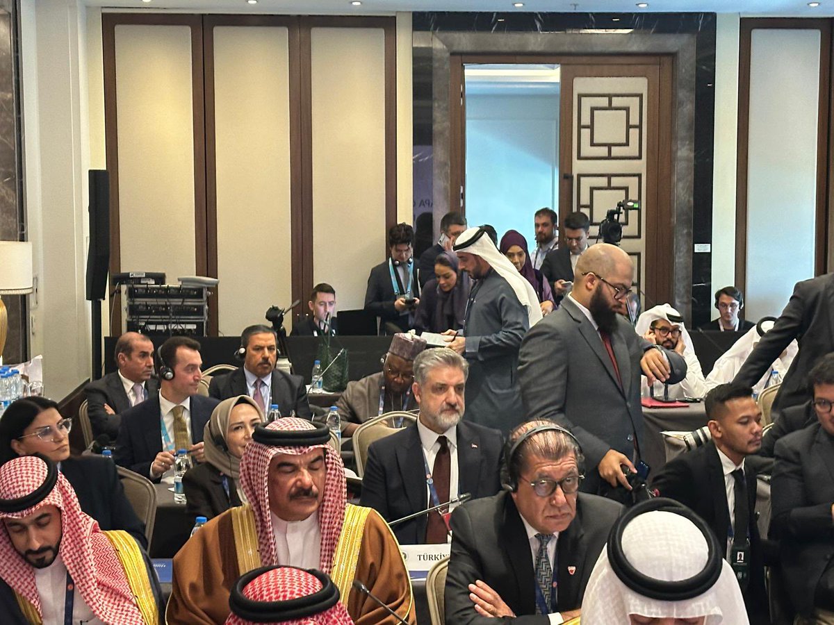 AEminOnenOfis's tweet image. Türkiye Büyük Millet Meclisimizin (#TBMM) ev sahipliğinde gerçekleştirilen Parlamentolar Arası Birlik (PAB) 152. Genel Kuruluna #APA Türk Grubu olarak katıldık..