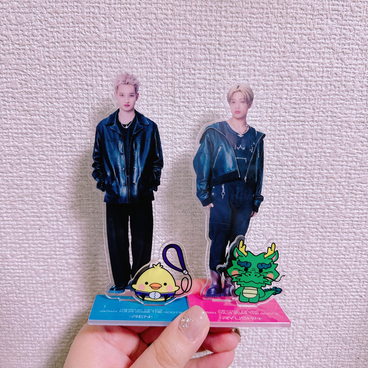 *mo❯❯❯ tweet media