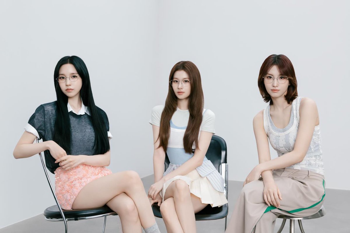 쿤 #TWICE_THISISFOR_WORLD_TOUR tweet media