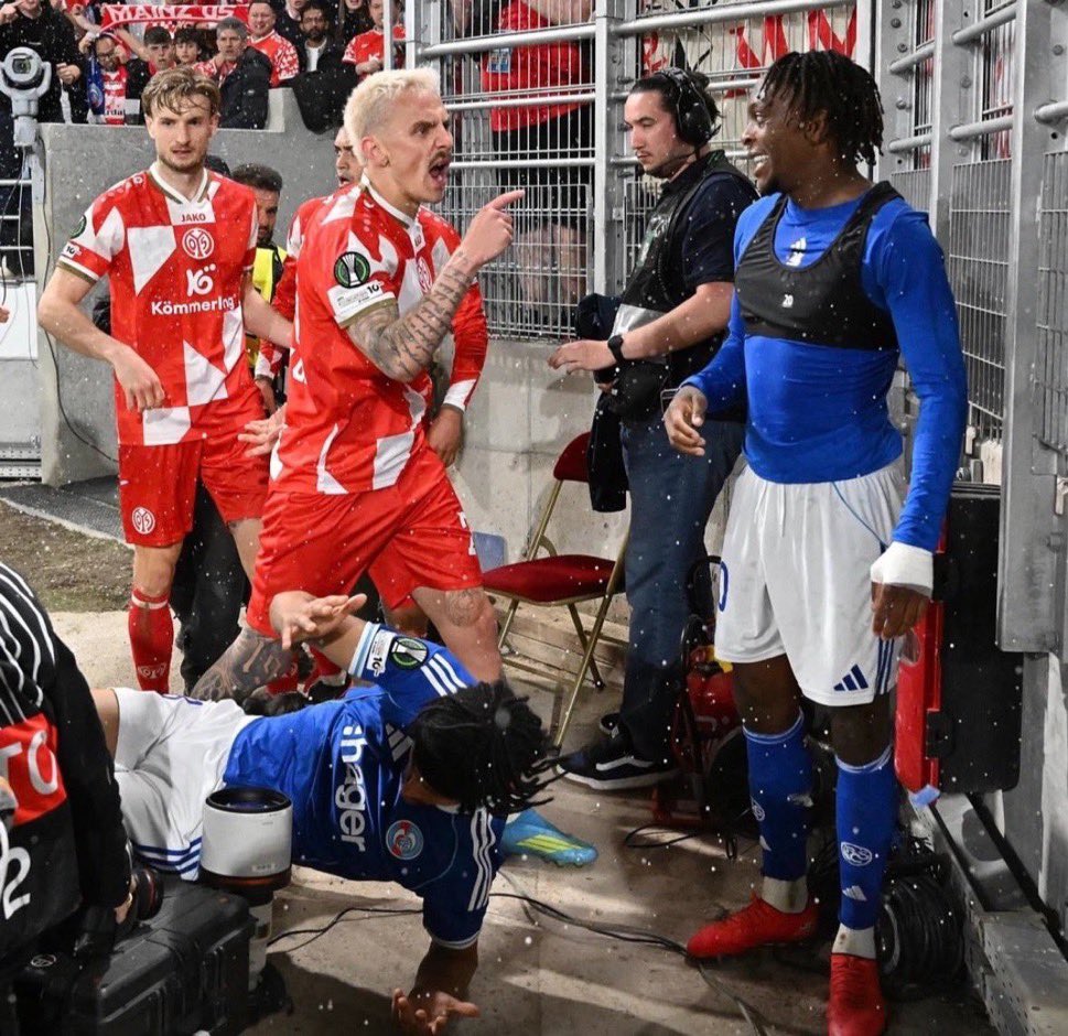 Actu Foot tweet media