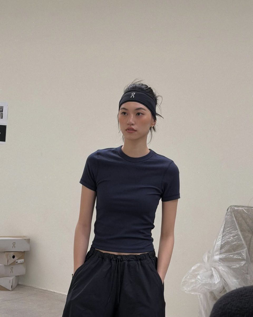 hourly doyeon tweet media