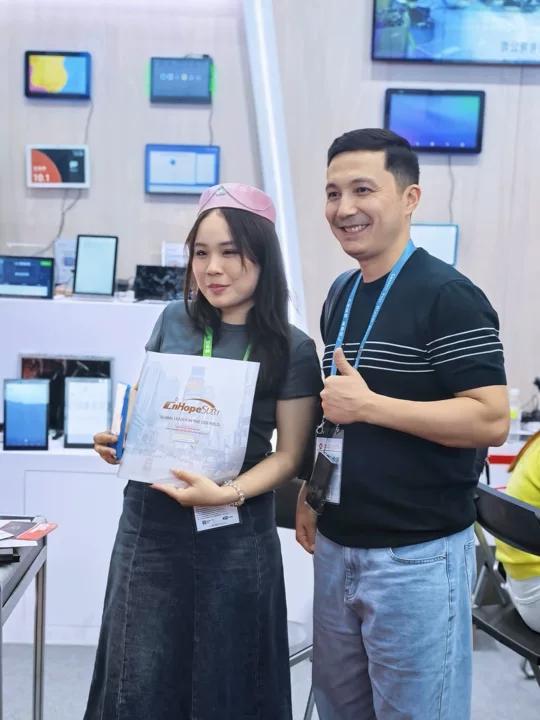 uhopestar's tweet image. Day 3 @ Canton Fair 2026

Strong traffic. Real connections.

📍 Hall 19.2

#CantonFair2026 #TradeShow #OEMODM