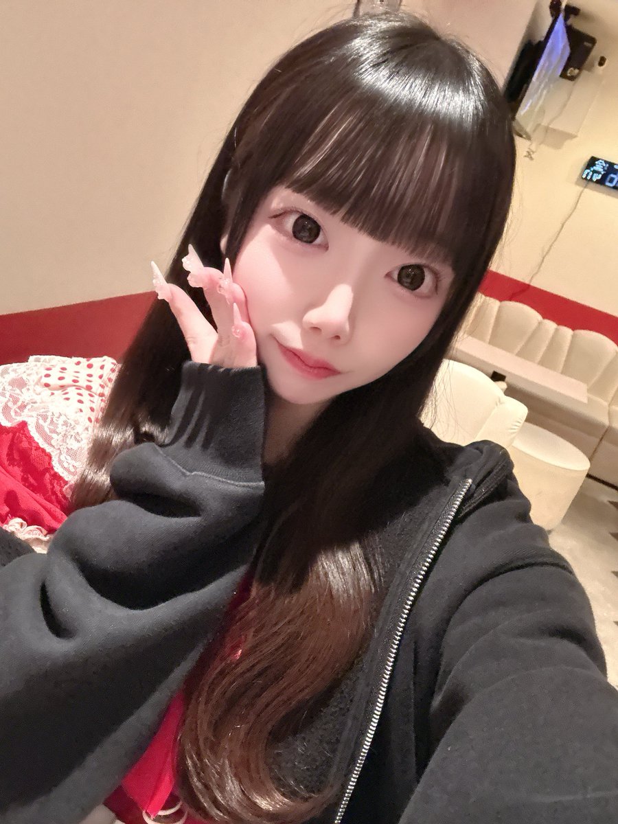 あいか tweet media