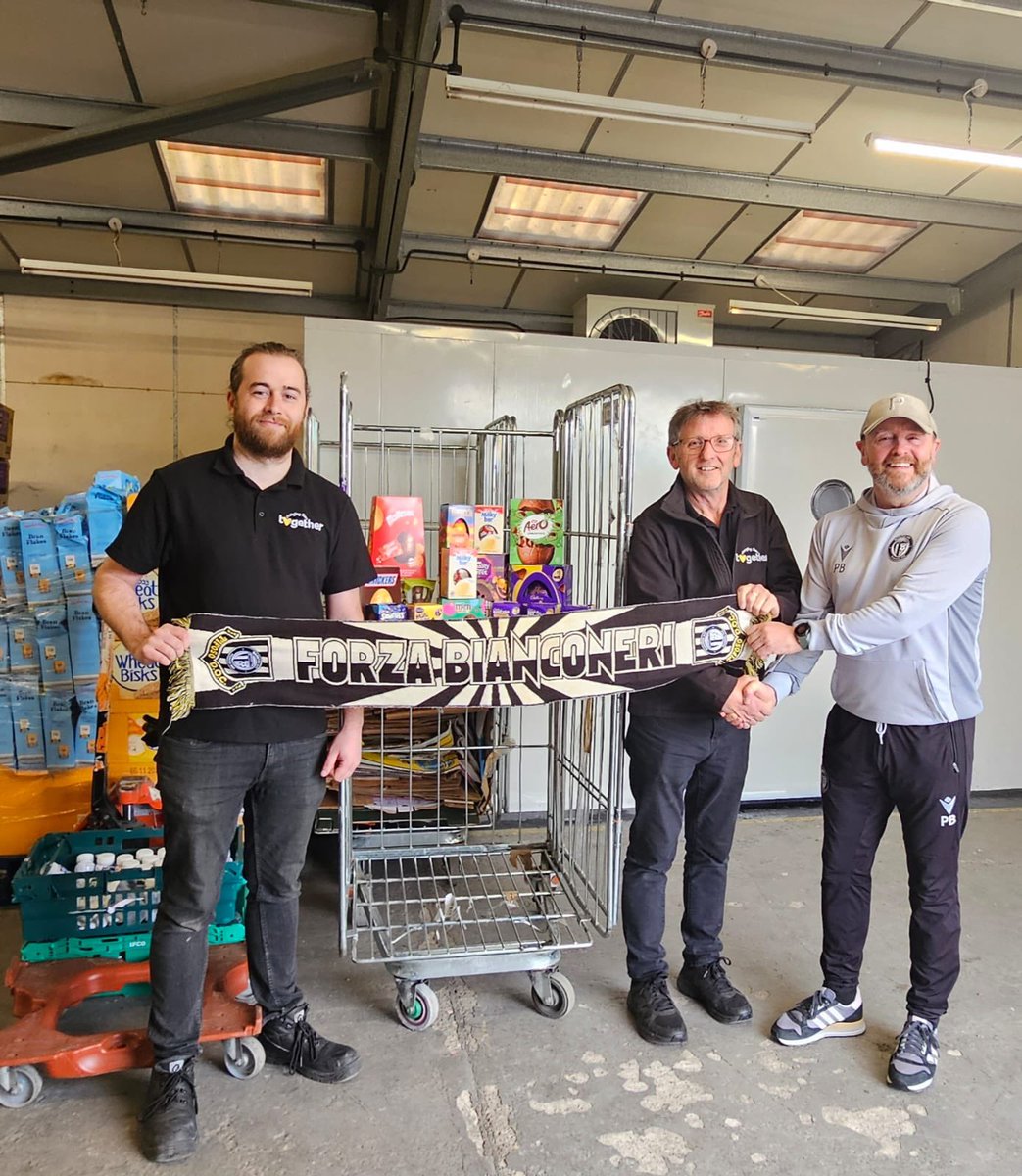 MindBodySoleUK's tweet image. Over Easter, @barntonfc’s very own @bazley10 donated some Easter eggs we’d bought to a community cafe called Very Green Grocery in Northwich.

We’re incredibly grateful to Paul and Barnton for their continued support and partnership. 

#FinoAllaFine #UTV #StrongerTogether