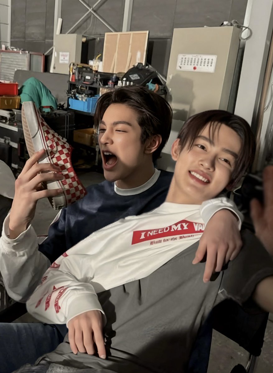 moza 🐈‍⬛ tweet media