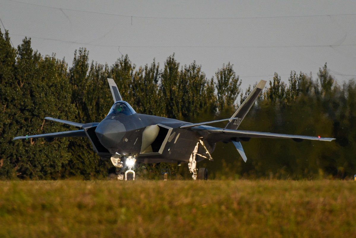 🄿🄸🅇🄴🄻 tweet media