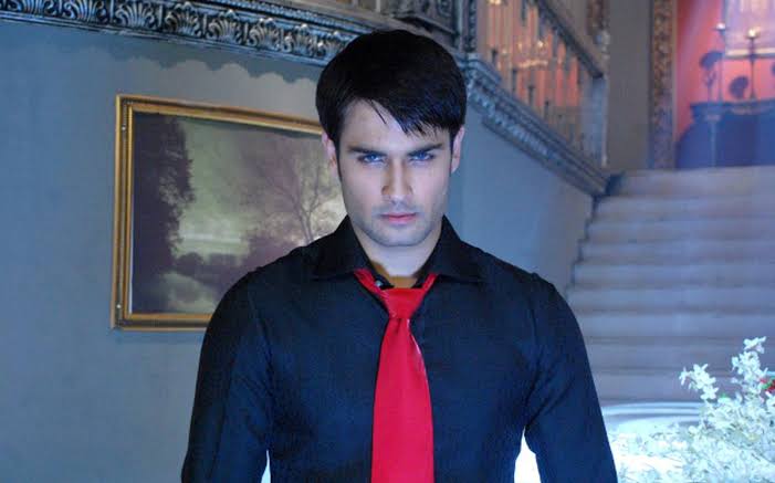 VivChi03's tweet image. He came into my life as a character, but stayed as a forever feeling. #AbhayRaichand is not something I can forget. #pkyek was my first serial love...and till today he holds a very special place in my heart.

#VivianDsena #VDians