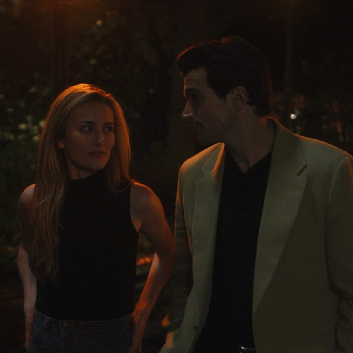 VlCTORlAVALE's tweet image. /  vicki  eats  their  size  gap  up  every  single  time  btw  this  is  canon  to  #me