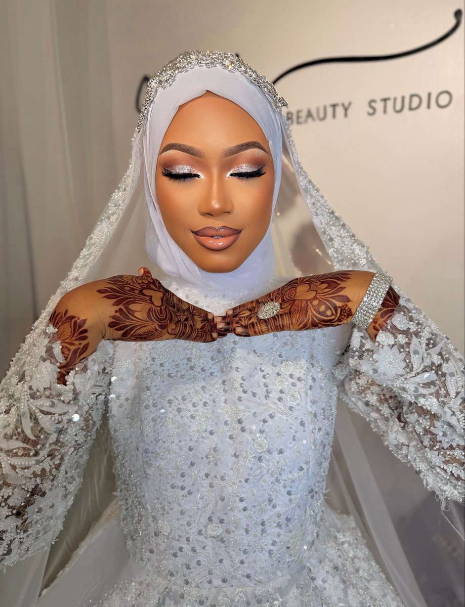 queeen_minah's tweet photo. MaaShaAllah Beautiful Bride🤍
Book your makeup appointments 
Call/ Whatsapp 📲 0676335537
📍Sinza Mori, Ahadi St
#glammedbyqueeenminah https://t.co/fTR2rlYIU4